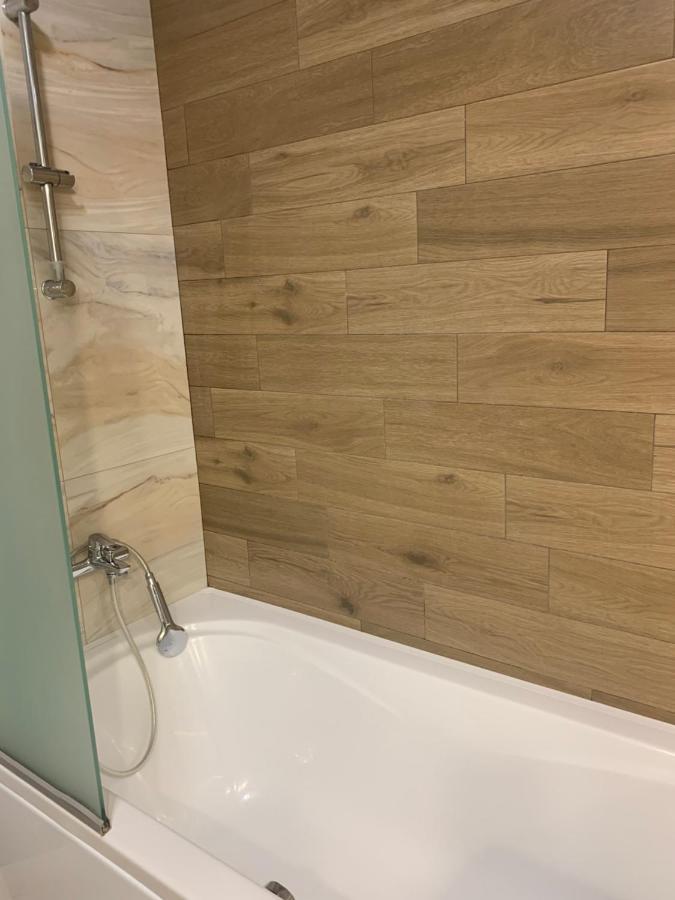 Comfortable Apartments French Quarter Акумулятори Світло Інтернет Завжди Kiev Bagian luar foto